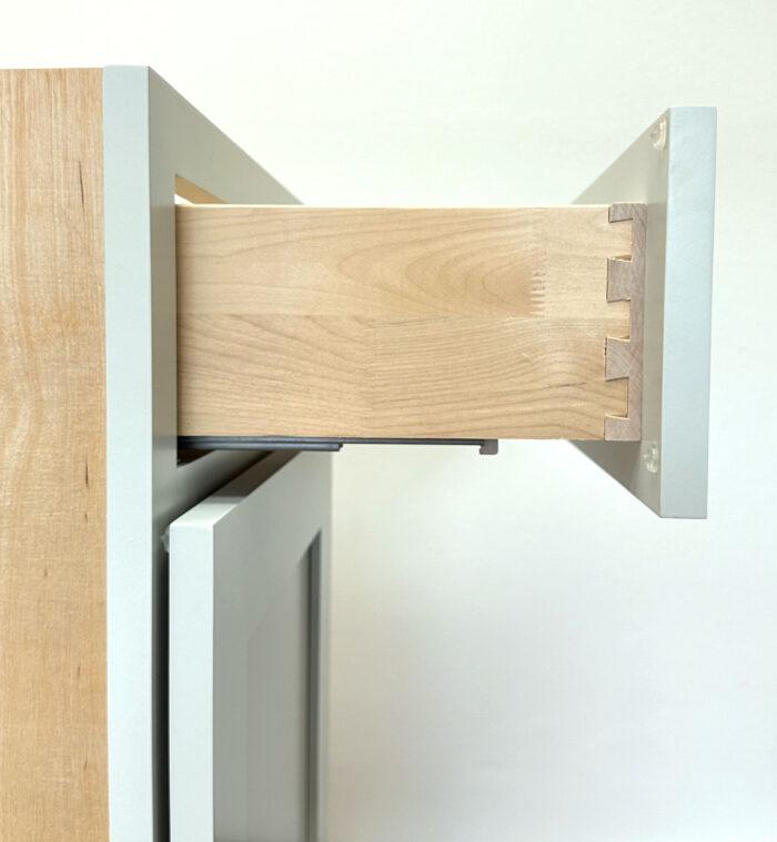 DOVETAIL DRAWERS